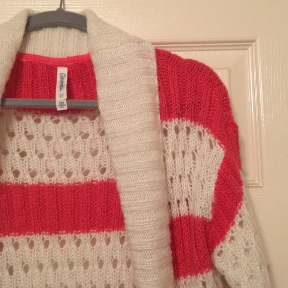 Sweater - Picture 4 of 6